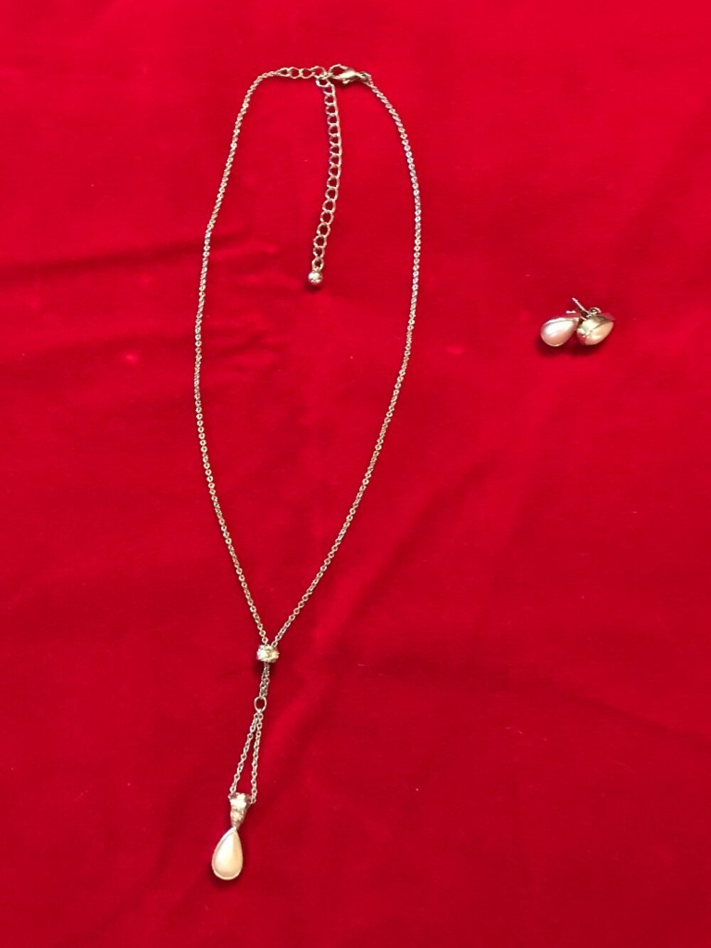 Vintage Avon Silver Chain with Teardrop Faux Pearl and Matching Earrings